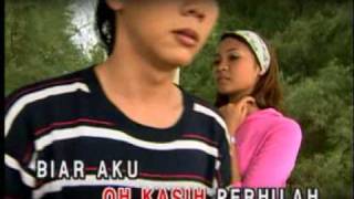 Video thumbnail of "Siti Nordiana tak upaya menangis lagi"