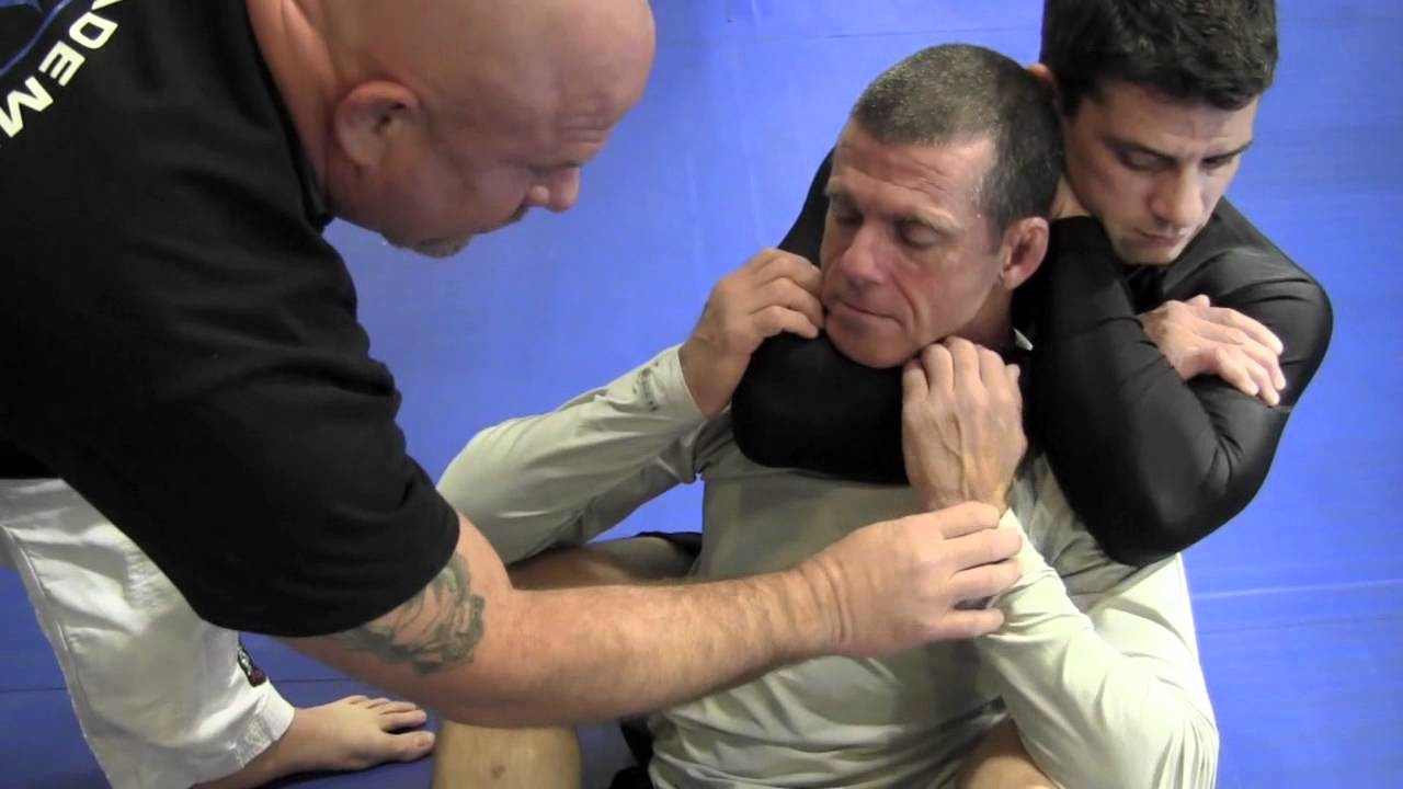 Why MMA Referees Stop A Rear Naked Choke YouTube