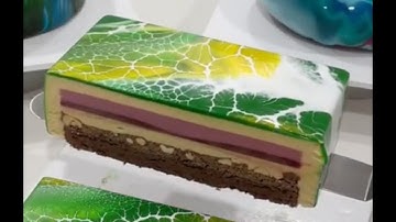 Spider glaze or spider Effect glaze