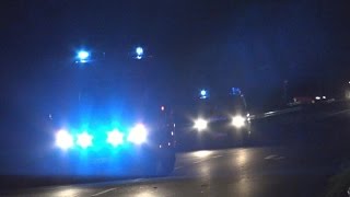 2x VuKW VU-Team Polizei Köln Dir V VI 2 eintreffend an Einsatzstelle