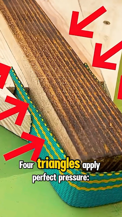 This Jig Locks Wood With Perfect Pressure 😳