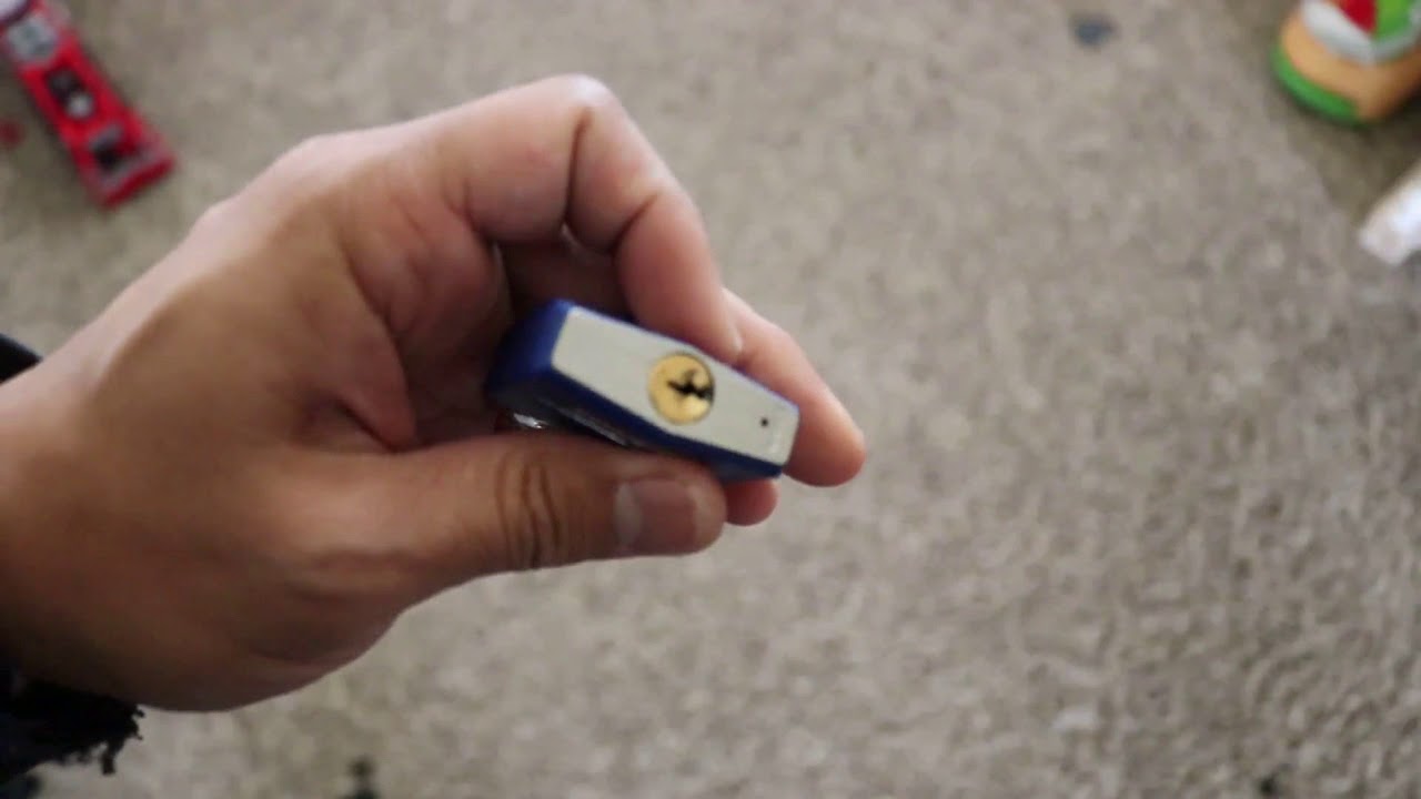 Master Lock Picked Within 3 Seconds - YouTube