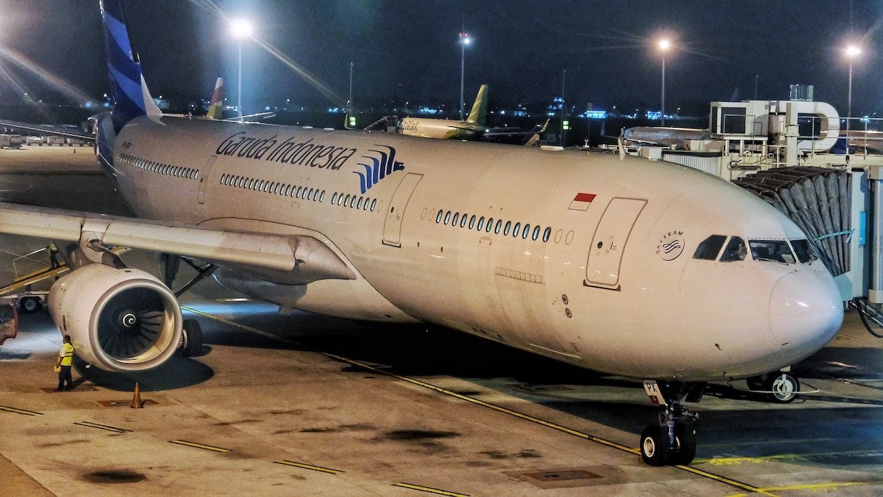 Garuda Indonesia A330 Economy Class | GA716 Jakarta to Melbourne