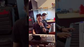 Download Lagu Cinta Rahasia ... penghayatan yg begitu menjiwaiiii Irwan .D.Academy top MP3