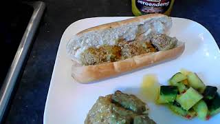 Download Lagu De Indonesische keuken - Broodje Rendang Daging \u0026 Atjar Ketimoen MP3