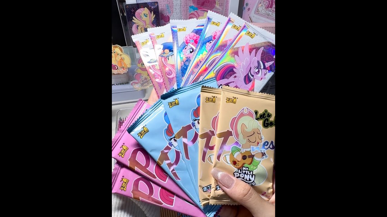 辉月趣影混拆 拆卡频道｜沉浸式碎碎念拆卡｜卡册开箱｜辉月四好久不见#拆卡 #小马宝莉 #小马宝莉卡片 #沉浸式 #辉月包