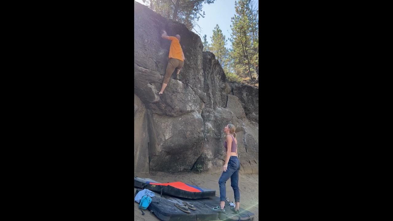 Central Oregon Bouldering The Depot Filth Pig Area Filth Pig V3 central-oregon-bouldering-the-depot-filth-pig-area-filth-pig-v3