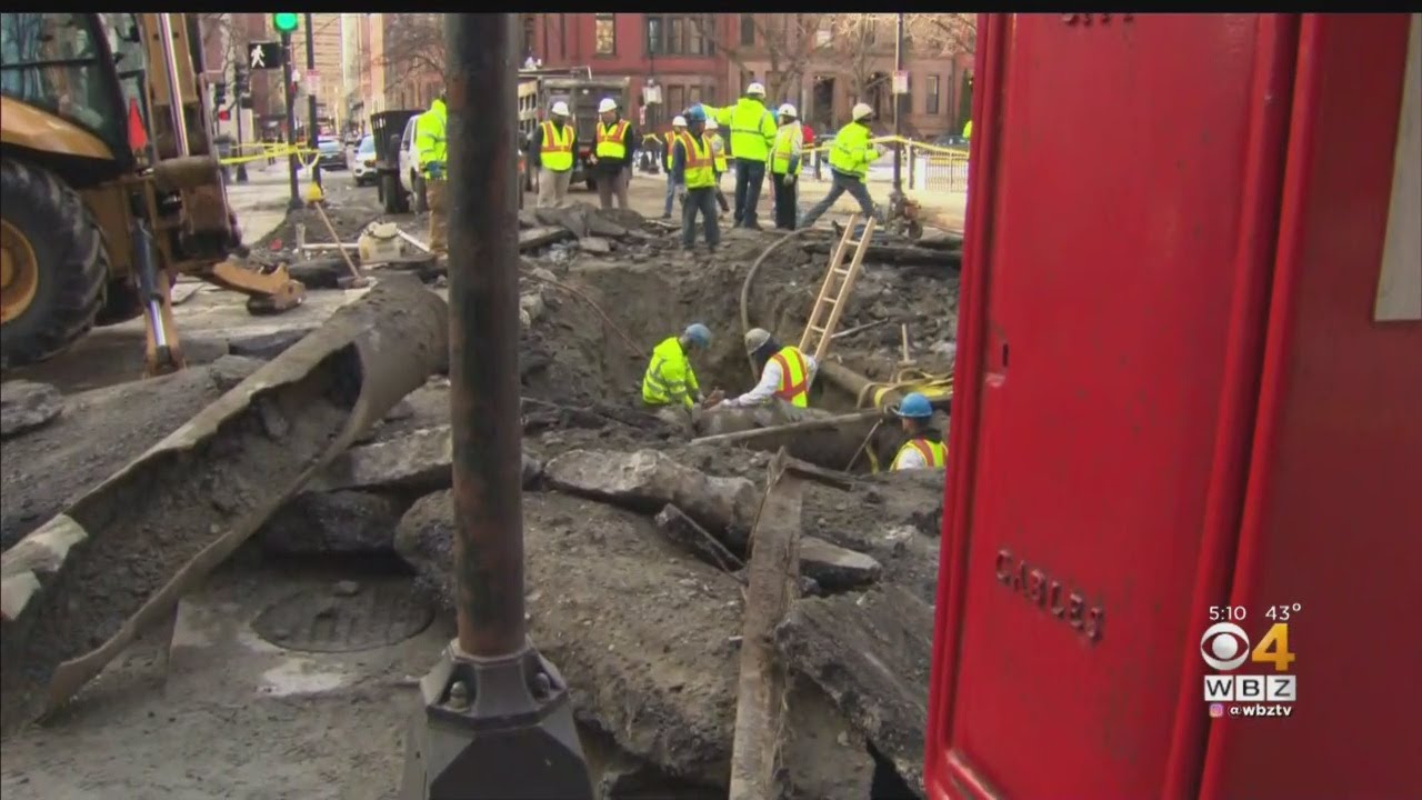 Water Main Break Shuts Down Part Of Back Bay - YouTube