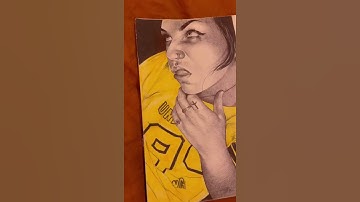 I found a box of old sketchbooks ❤ these are so gorgeous. Im obsessed😍