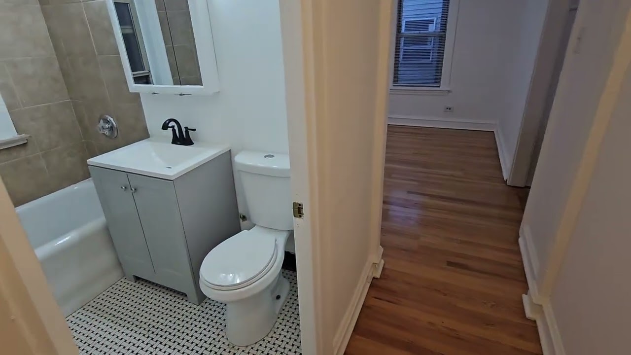 1BD 1BA 5507 N. Campbell Ave Apt 3N, Chicago, IL 60625