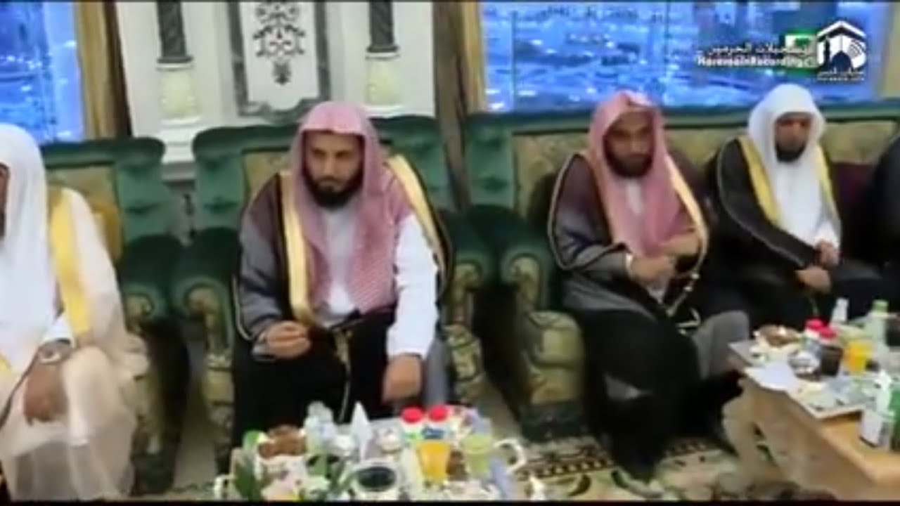 استقبال خادم الحرمين الشريفين الملك سلمان بن عبدالعزيز آل سعود أئمة ومؤذني المسجد الحرام ١٤٣٨هـ