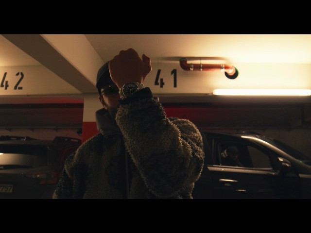 Watch CHINO41 - OFFIZIELL ( prod. by MotB ) on YouTube Watch CHINO41 - OFFIZIELL ( prod. by MotB ) on YouTube