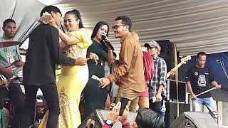 bos Wanaraja Garut sawer biduan dangdut sampai habis uang nya ll secangkir kopi ll cover ll Yuyun ll