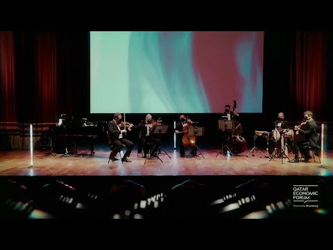 اجرای دانا الفردان در مجمع اقتصادی قطر