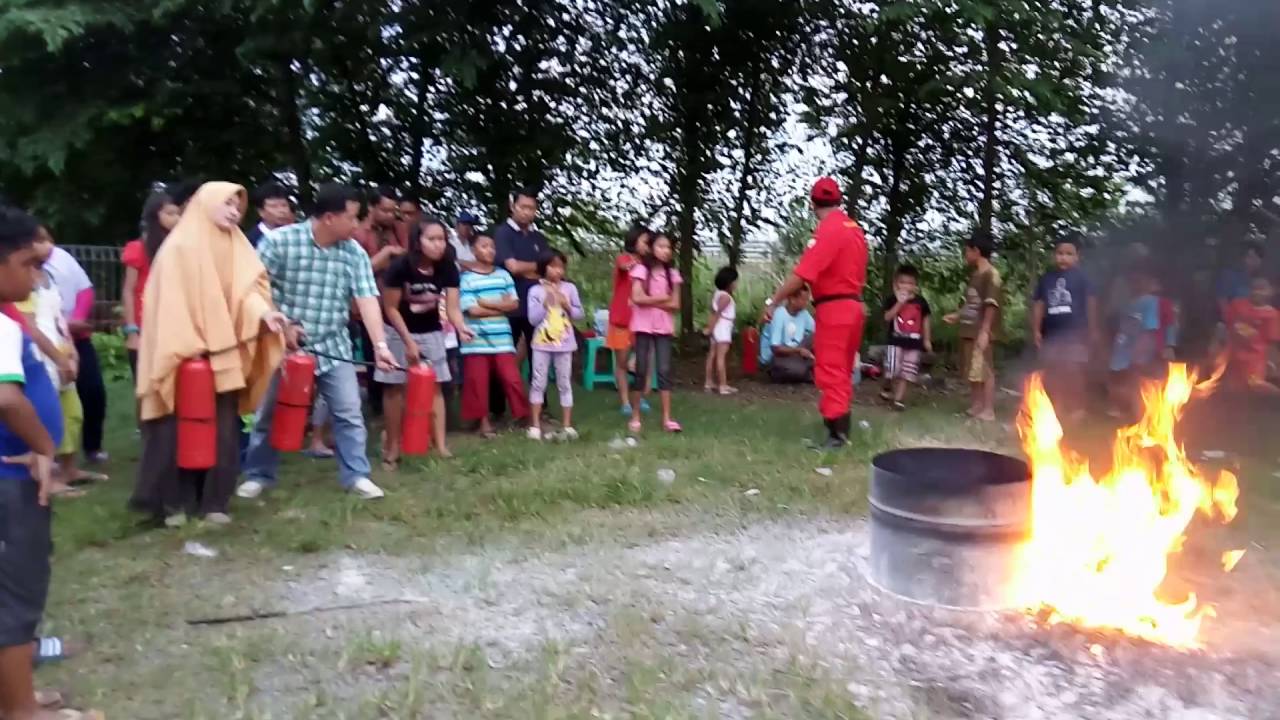 Penyuluhan tentang kebakaran di perumahan Taman Cibiru Lippo Cikarang