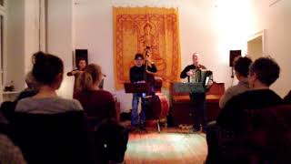 Download Lagu Beygelekh MP3