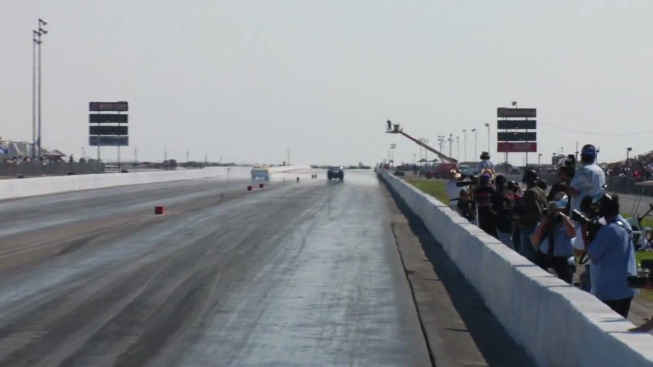 2000 Horsepower 4-Door Plymouth Valiant