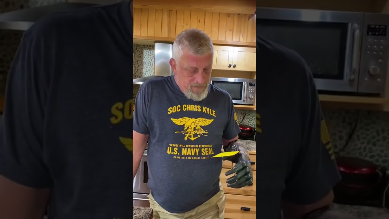 your soulmate’s initial is on your left thumb