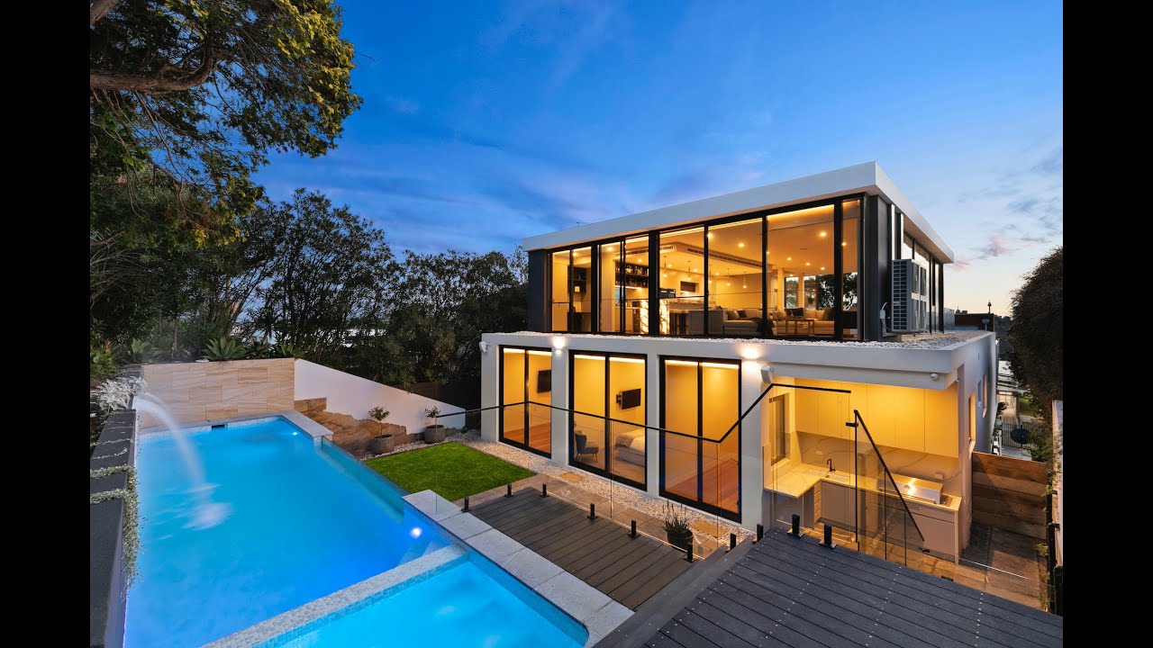 "State Of The Art Designer Home" - 2/43 Hardy Street, Dover Heights