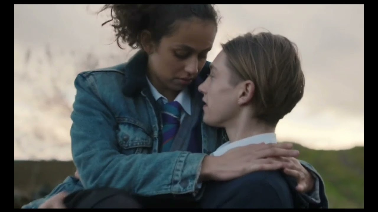 Ackley Bridge Johnny and Kayla Kiss - YouTube