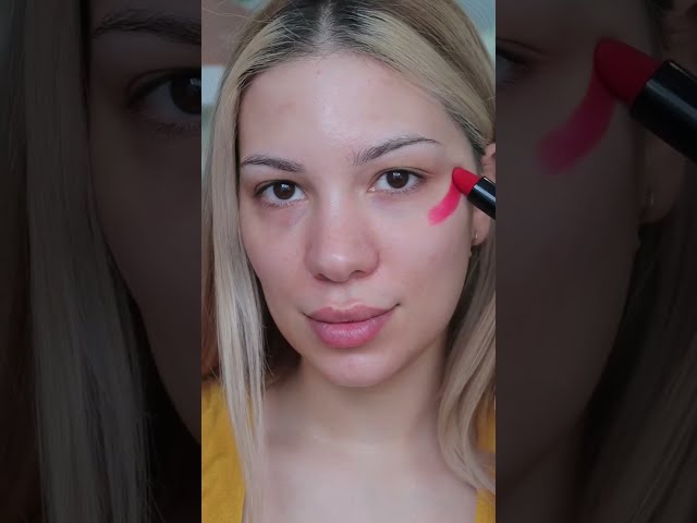 Red lipstick Hack to hide dark circles💄 #grwm #makeuptutorial #makeuphack #makeupartist #shorts