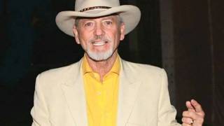 Larry Gatlin Introduces Jeannie Seely on the Grand Ole Opry in April 2011