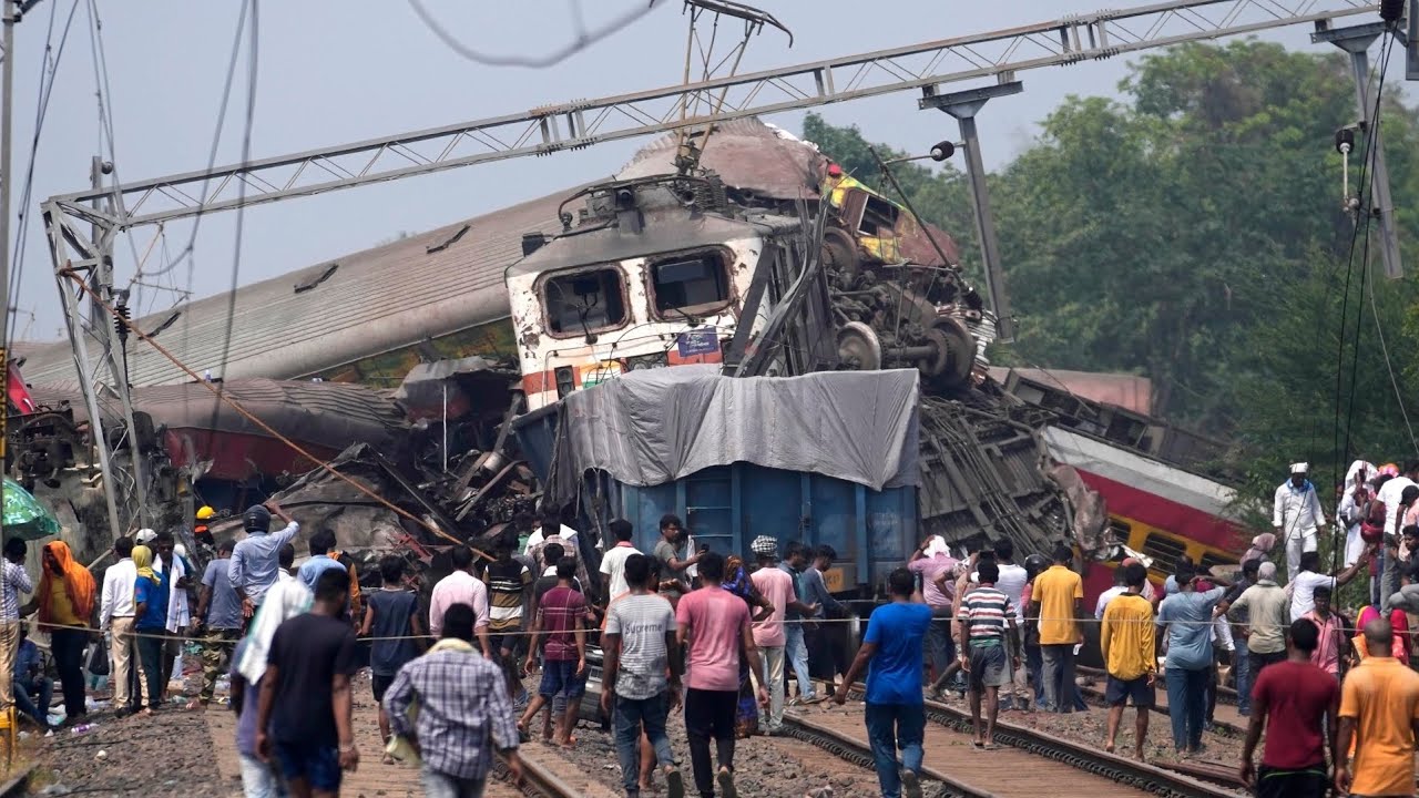Indian Railway Train Video Malgadi diesel engine train local manu train 🚂 Nanda Devi Express Train 🚂