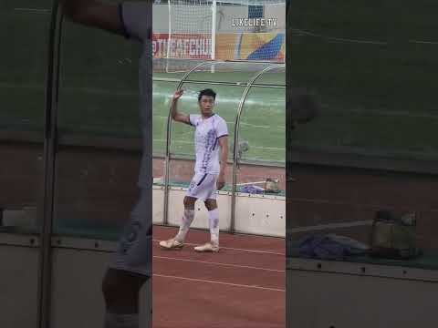 Dáng đứng 'Nguyễn Thành Chung' tìm gì trên khán đài sau trận Hanoi FC thắng Wuhan Three Towns #star Dáng đứng 'Nguyễn Thành Chung' tìm gì trên khán đài sau trận Hanoi FC thắng Wuhan Three Towns #star Thumbnail