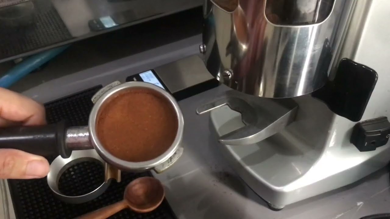Perfect Coffee at Home: A Quick Guide to Brewing with an Espresso Machine