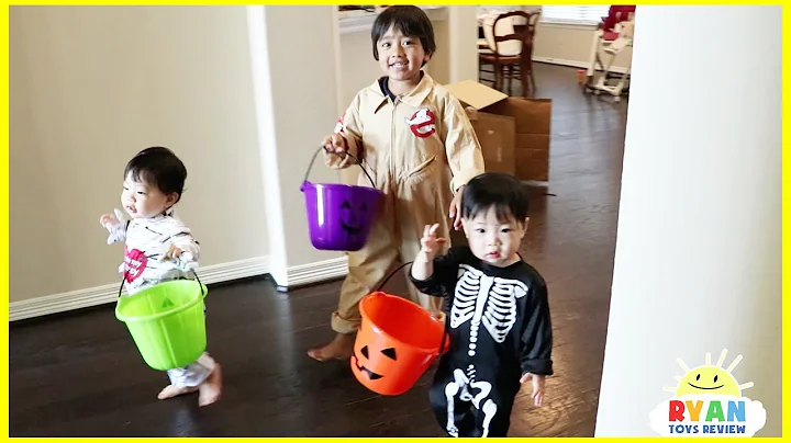 Ryan and twins goes Trick or Treating for Hallowee...