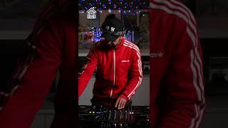 Arian, 25 years behind the decks | Record Room EP04