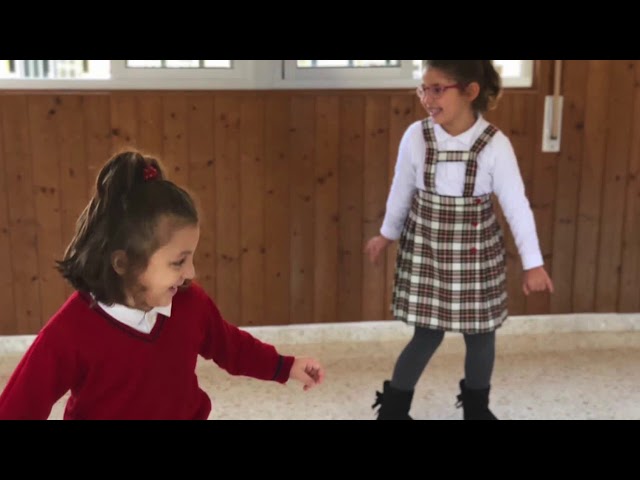 Danza. CEIP Rosalía de Castro. Las niños y niños no paran. Todas participamos, Ceuta class=