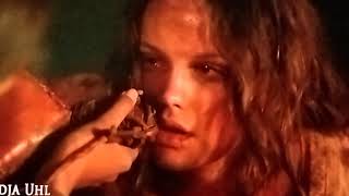 In Einem Wilden Land-Buffalo Humps Sister Tries To Give Mila Water