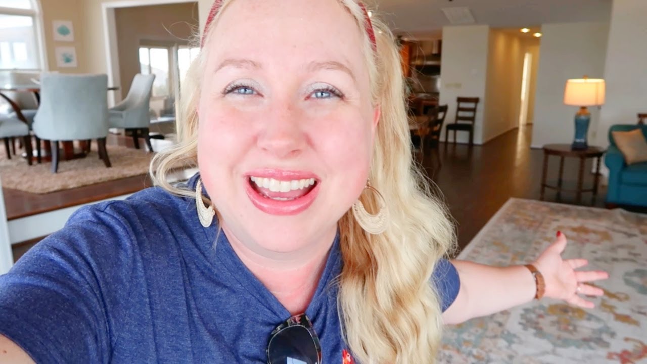 LARGE Family Vacation Dream House Tour! Packing, Meal Ideas! - YouTube