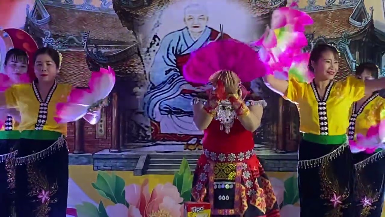 KỳĐặc/ Múa Văn : Chầu Năm Suối Lân