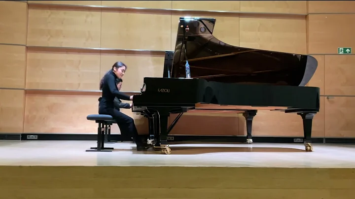 Jihyun Yoon plays Beethoven Piano Concerto No.5, O...