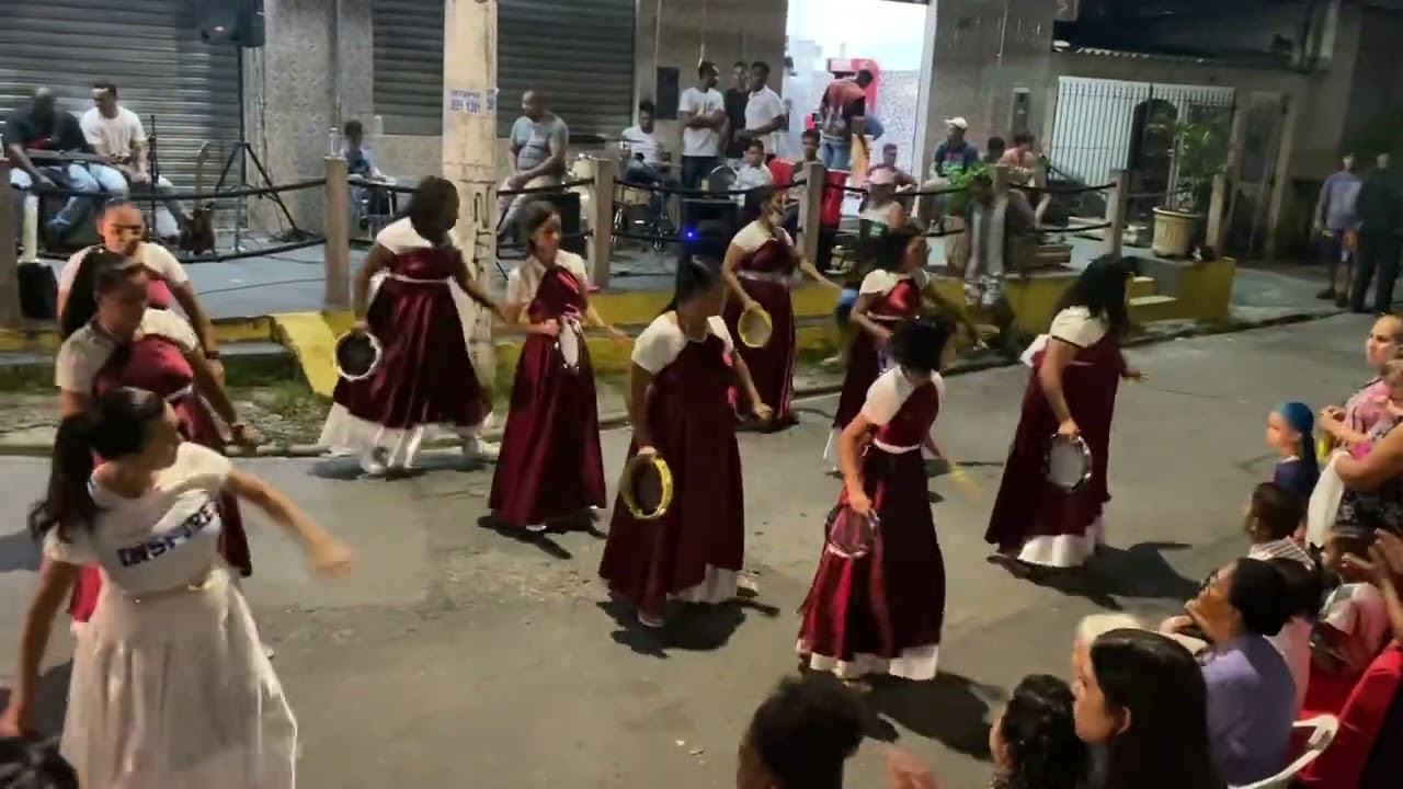 Coreografia Mãos Ungidas - Tira o Pandeiro da Sacola Miriã