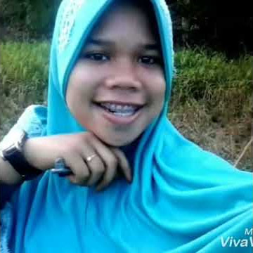 Ana uhibbuka fillah ku mencintaimu karena Allah 😇😇😇