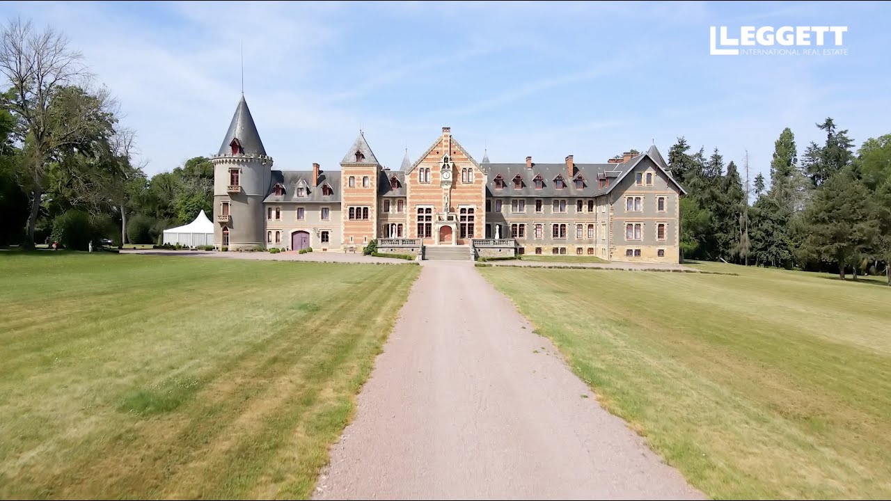 Leggett Immobilier - Château de Béguin in Lurcy-Lévis - Ref A12817