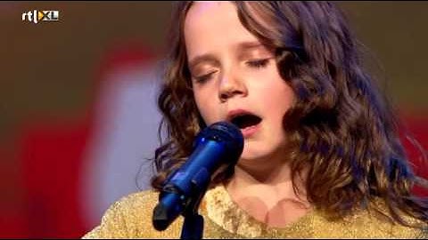 Amira (9) verbijstert iedereen met opera - HOLLAND