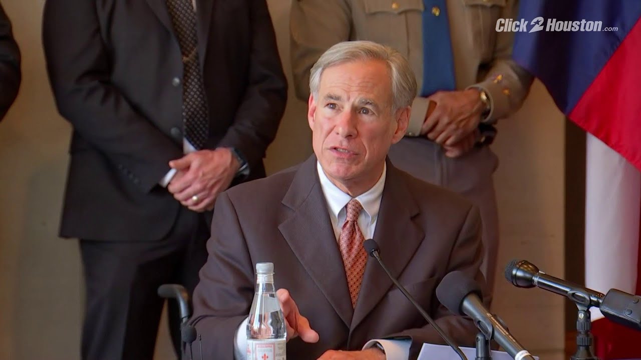 Gov. Greg Abbott discusses border situation - YouTube