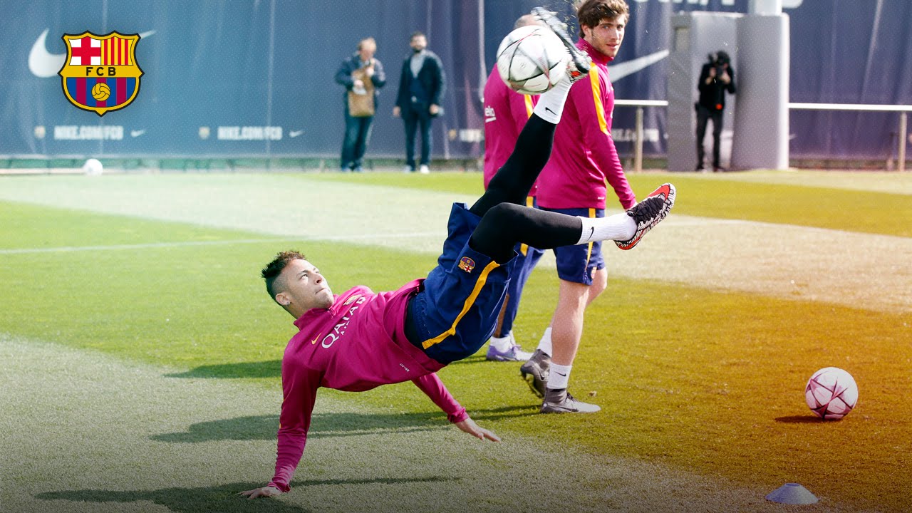 Training Skills: The best moments from a first team training session