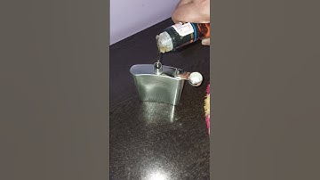 how to pour whisky in hip flask #bestwhiskey #drink #premiumwhisky #dessertwine #ice #whisky