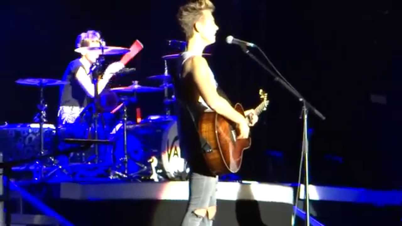 Dean Sherwood Filming The Audience in Cardiff