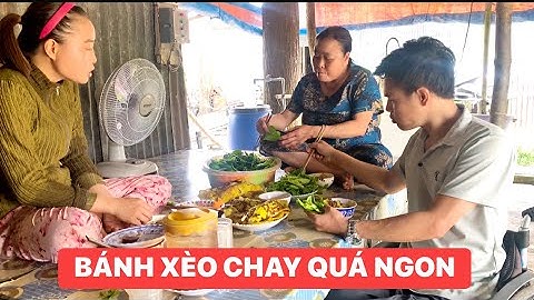 Bữa cơm gia đình Ngọc Bếp Củi rằm tháng 7 với món Bánh Xèo Chay hấp dẫn