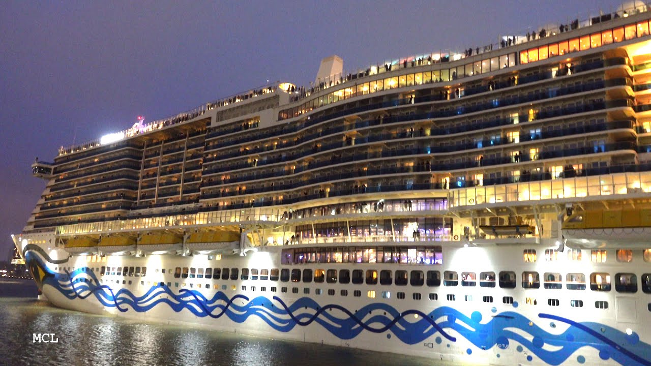 AIDAnova / ...gerade noch erwischt... / Hamburg 17.01.2026