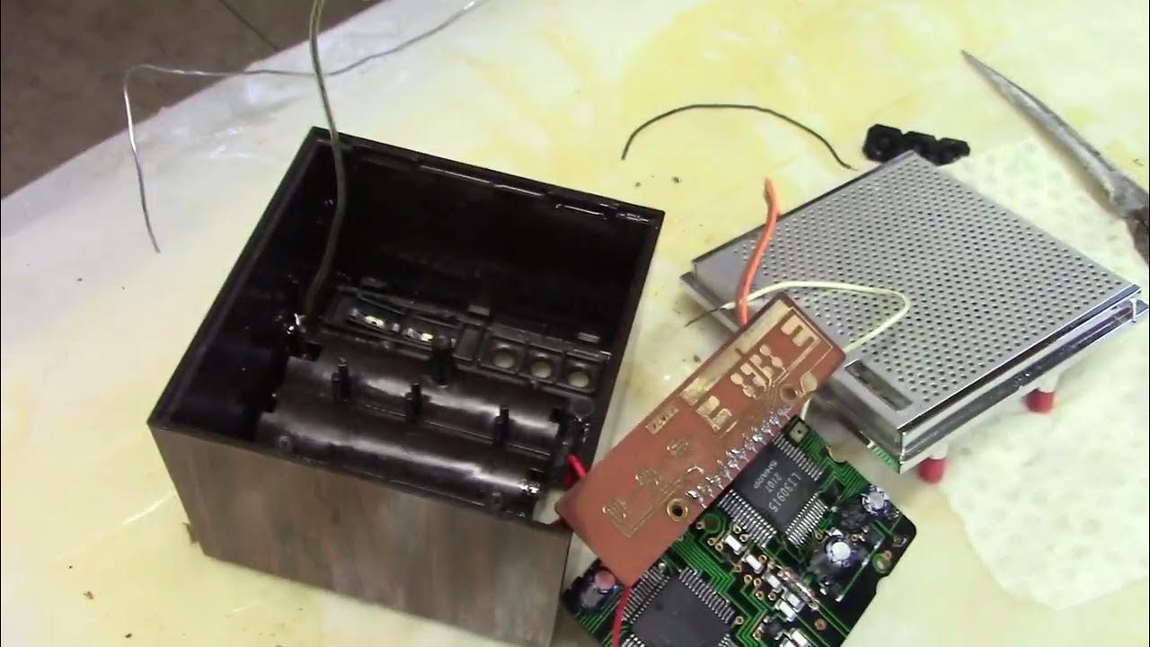 Cleaning Up Two Vox Clocks, After The Batteries Leaked YouTube