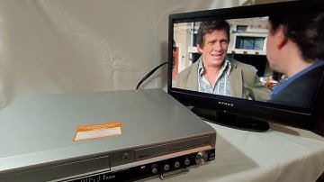 Panasonic DMR-ES35V DVD/VHS combo player