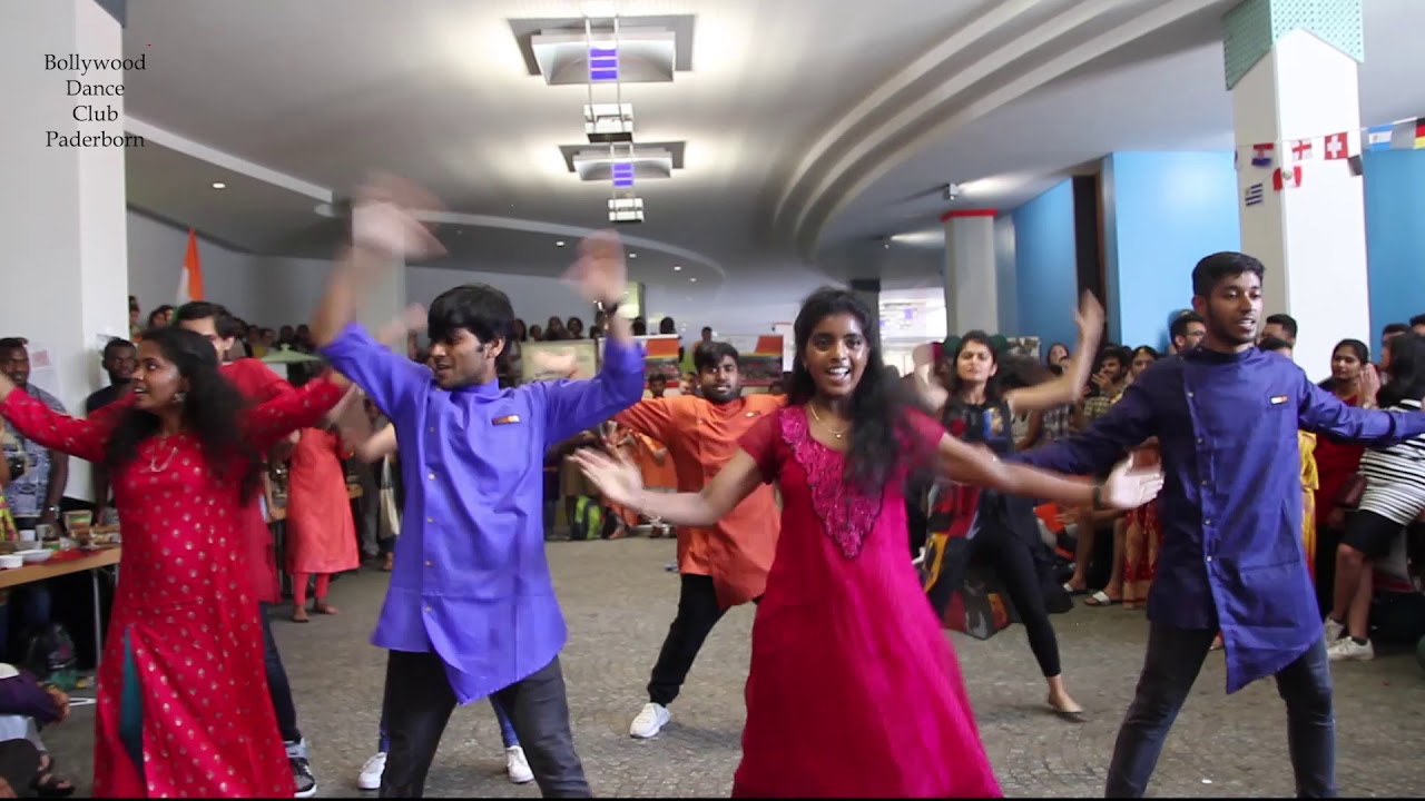 Indian dance forms by Indian students from Uni Paderborn