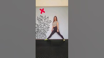 EASY Front Split Tutorial 🔥#shorts #stretching #gymnast #homeworkout #yoga #flexibility #tips